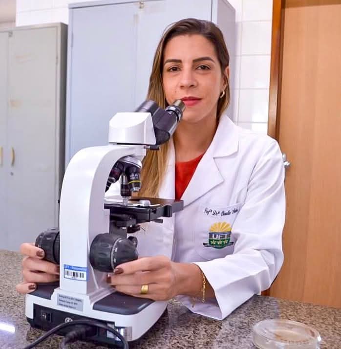 Profa. Claudia Cristina Auler do Amaral Santos